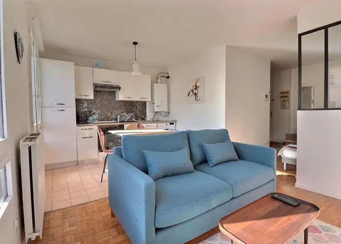 La Douce Parenthese - Studio With Garage - Lyon 4Th